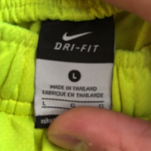 Shorts - Picture 5 of 5